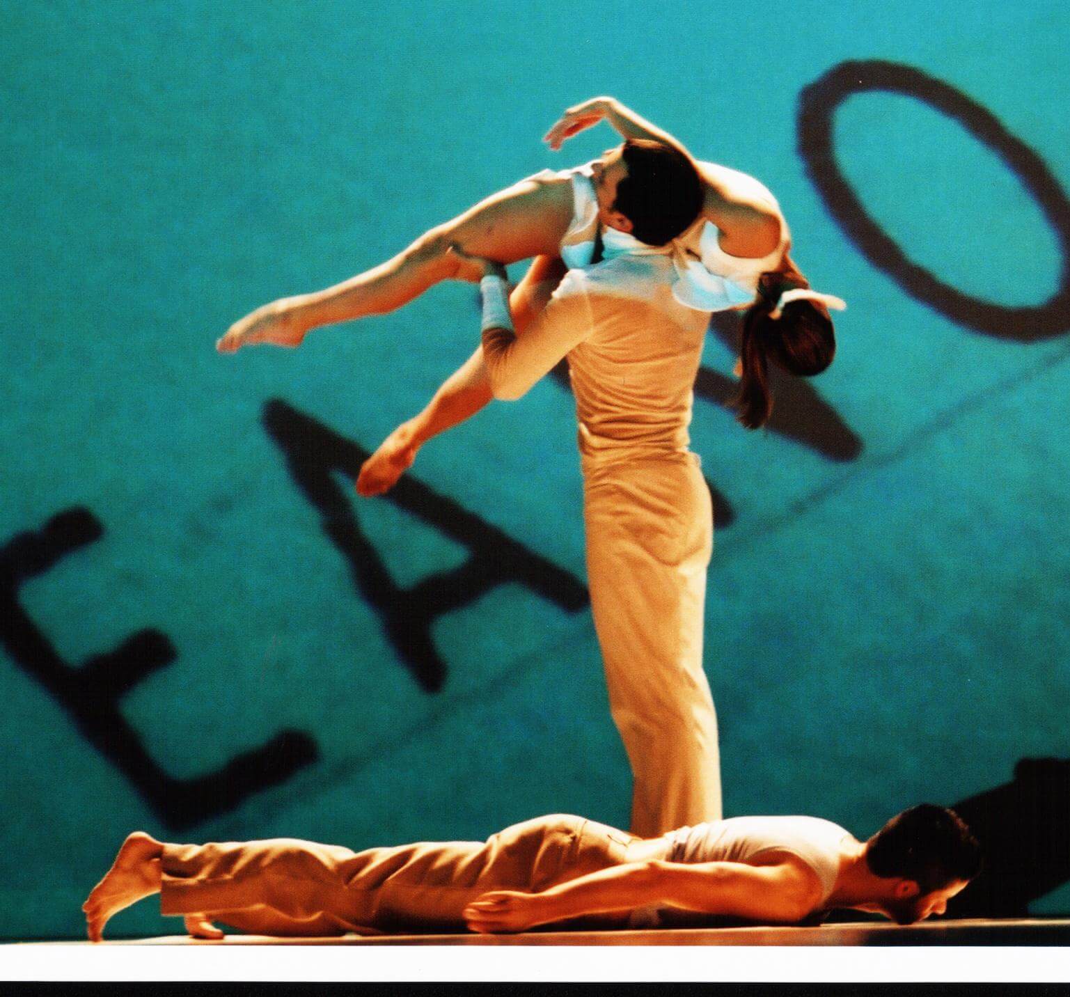 VOOUM (1999) performance - 3