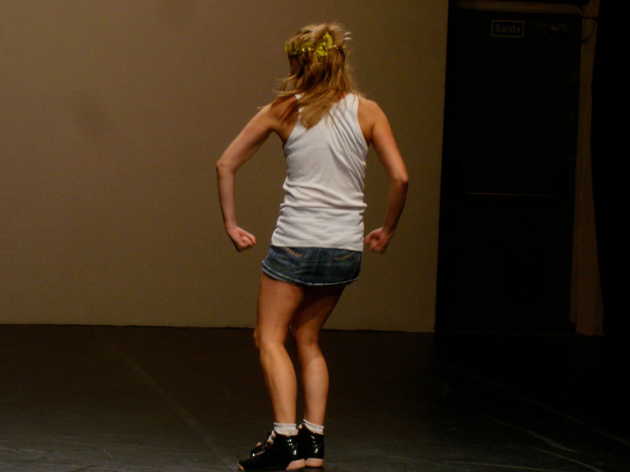 Well Done (2009) performance - 5