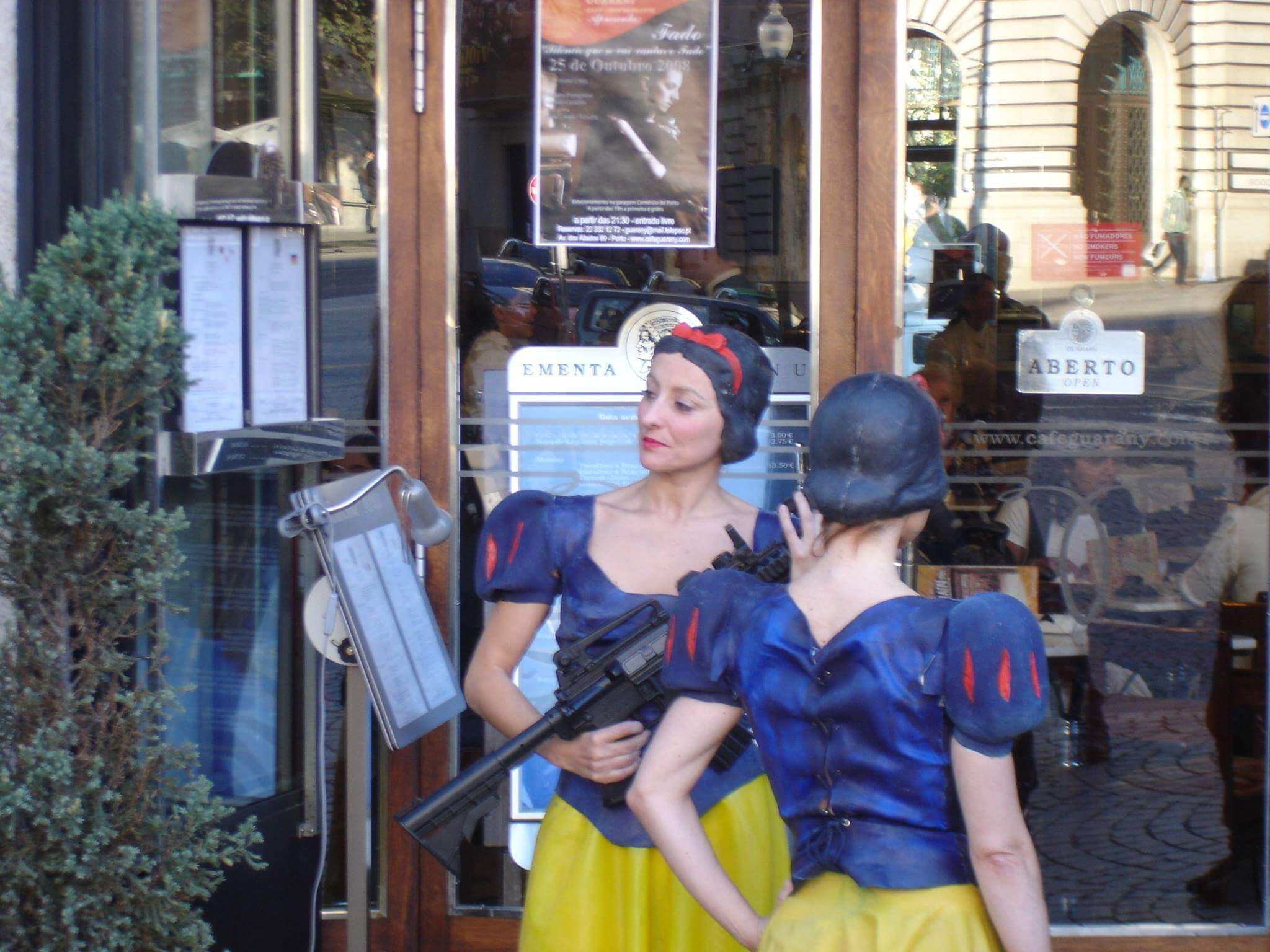 Blanche Neige (2008) performance - 2