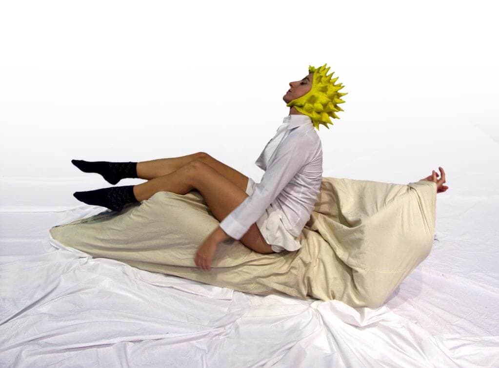 Lá òu je dors (2002) performance - 1
