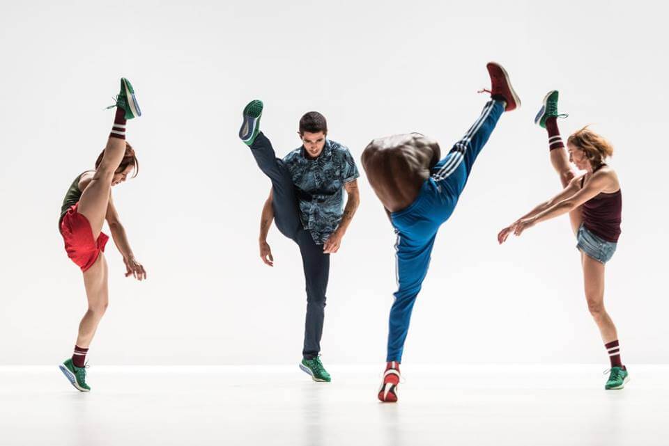 Uníssono - Composição para cinco bailarinos - Performance