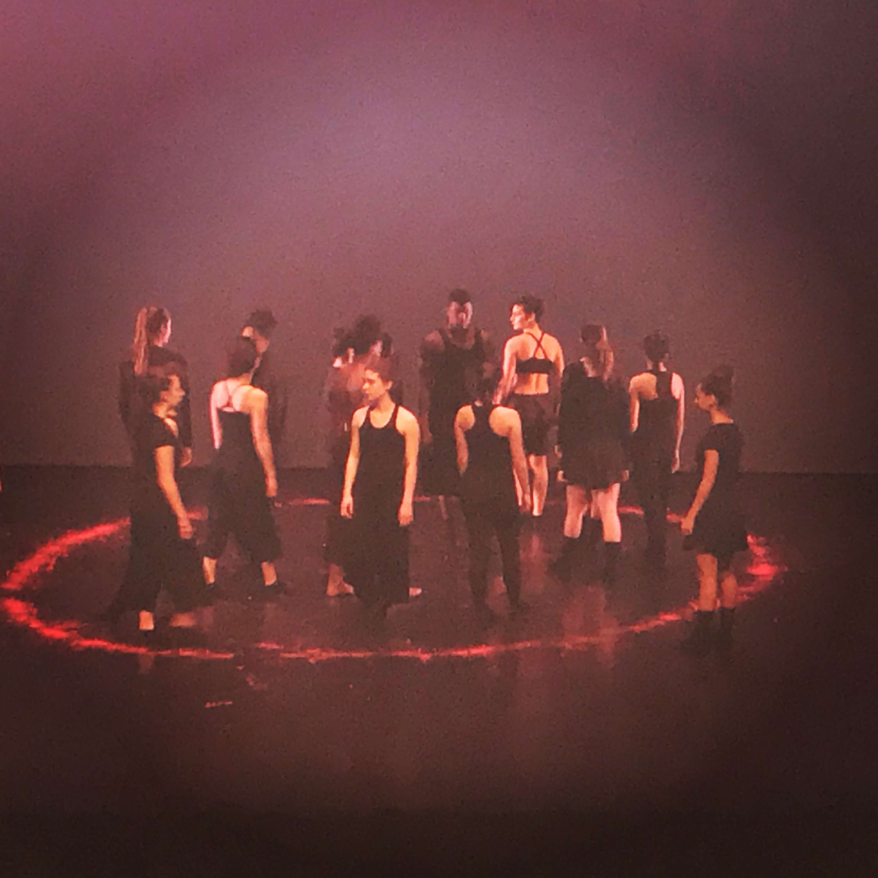 COM SEQUÊNCIA (2018) performance - 1
