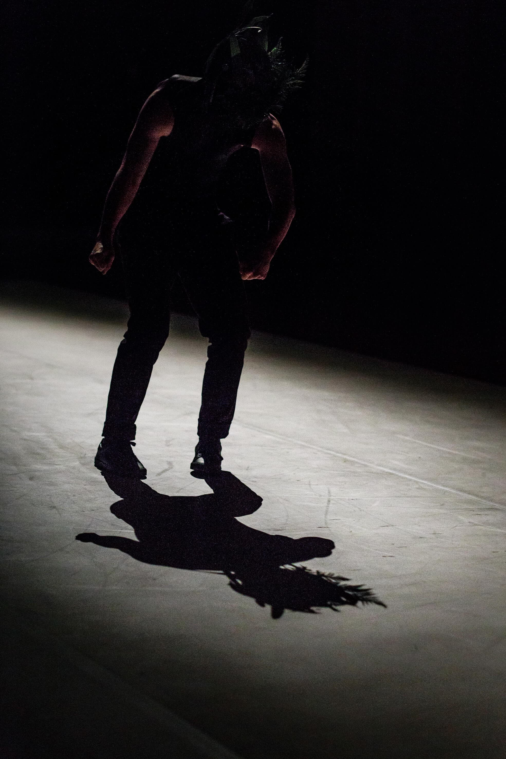 Grau Zero, um corpo que espera (2018) performance - 2