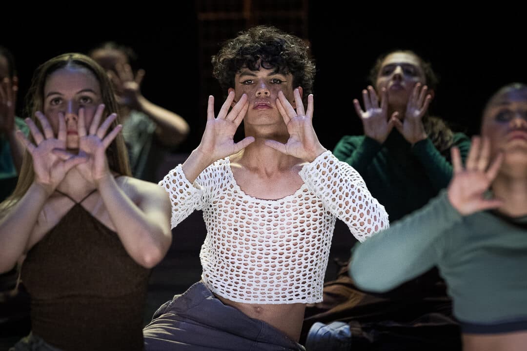Re (parar) o mundo performance - 2